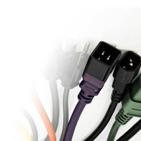 Xov xwm | Cables thiab Adapters