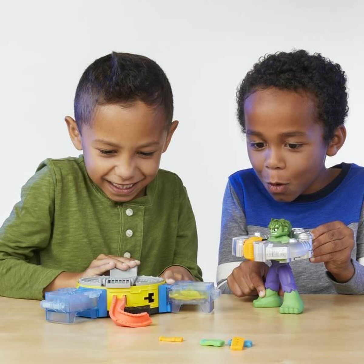 Set di Plastilina Play-Doh Hulk Smash It All Multicolore 4 S71008880_2