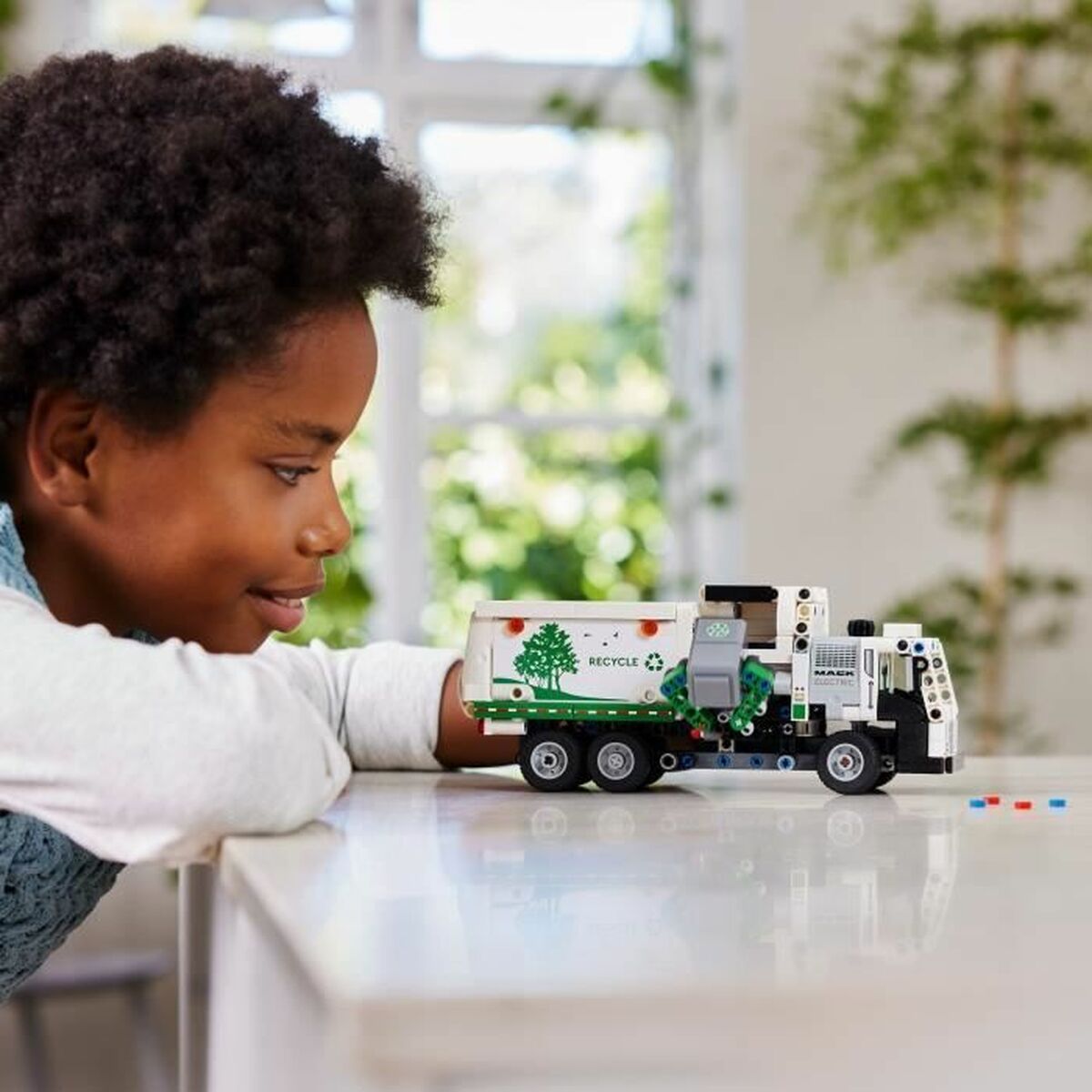 Playset Lego 42167 Mack LR Electric Garbage Truck 6 S7196037_4