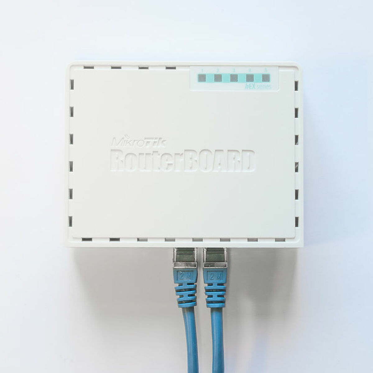 Router Mikrotik RB750GR3 Gigabit Ethernet 4 S5601326_2