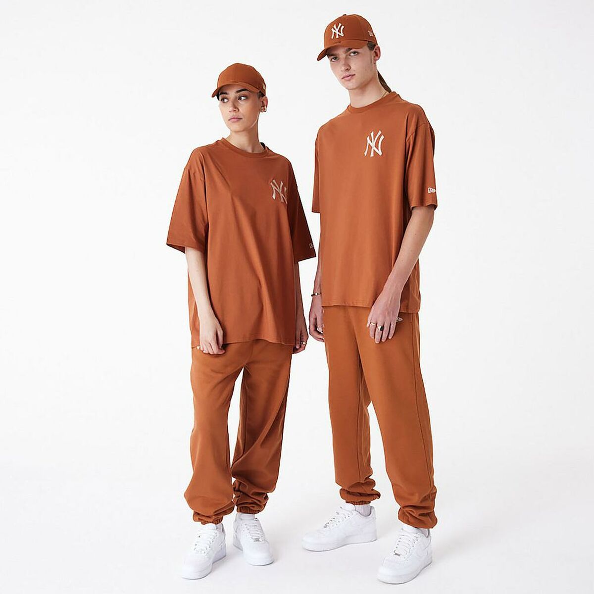 Maglia a Maniche Corte Uomo New Era LEAGUE ESSNTLS LC OS TEE NEYYAN 60435552 Arancio 3 S2030008_1