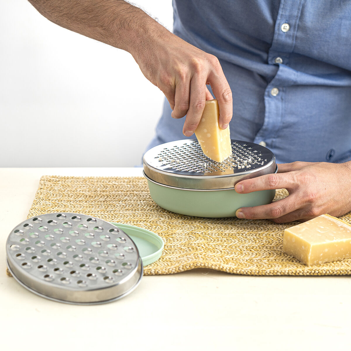 Grattugia con Contenitore Quid Ozon Verde Metallo 17 x 12 x 7 cm (12 Unità) 7 S2711907_5
