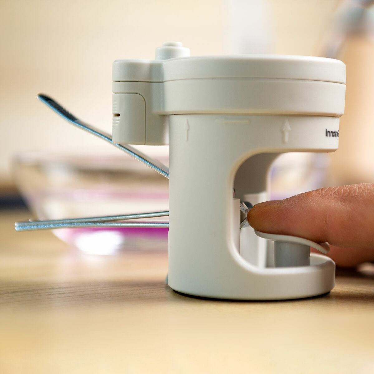 Tagliaunghie con Luce LED, Lente d'Ingrandimento e Lima Clail InnovaGoods 7 V0103840_5