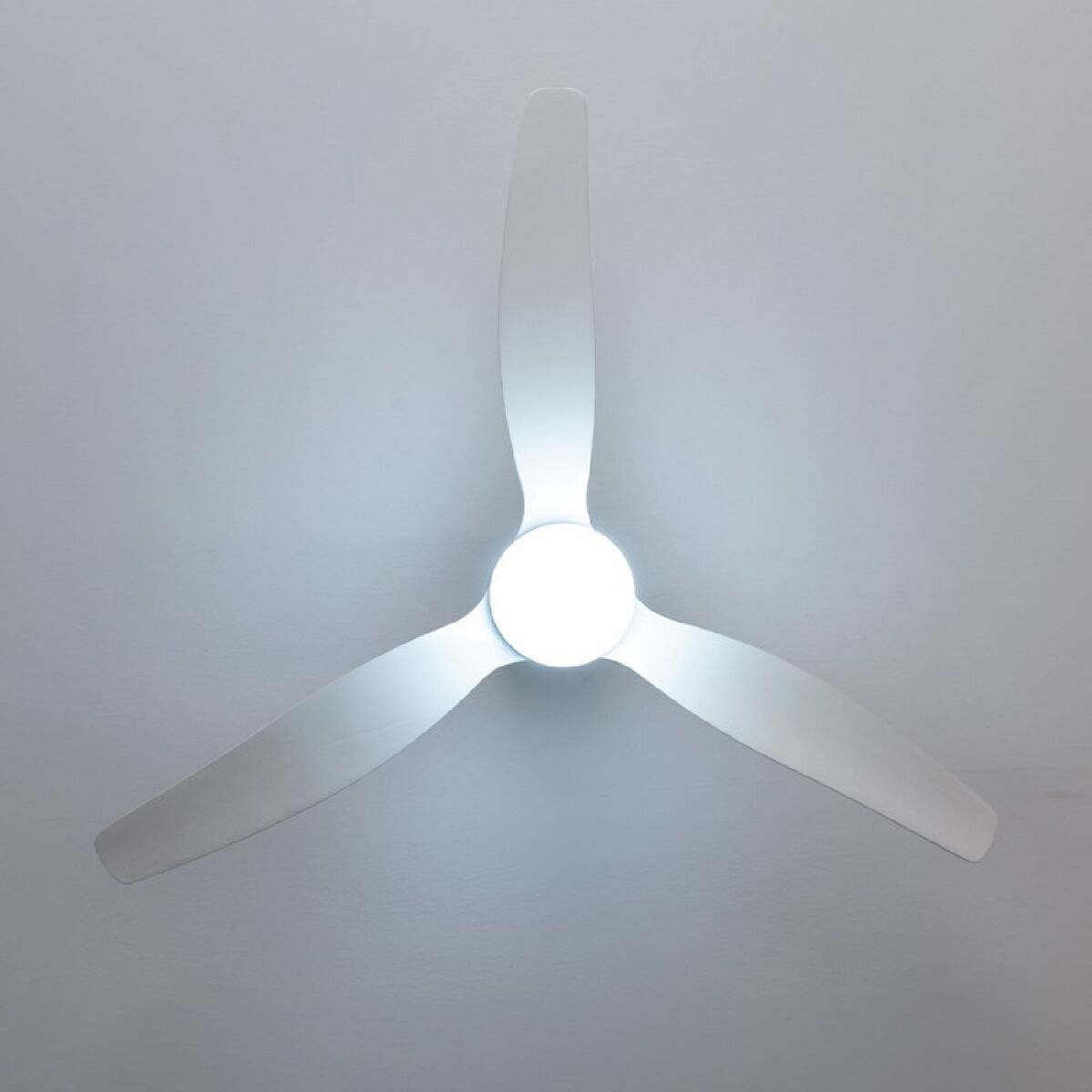 Ventilatore da Soffitto con Luce Cecotec EnergySilence Aero 5600 Aqua Bianco Nero 20 W 40 W 5 V1709217_3