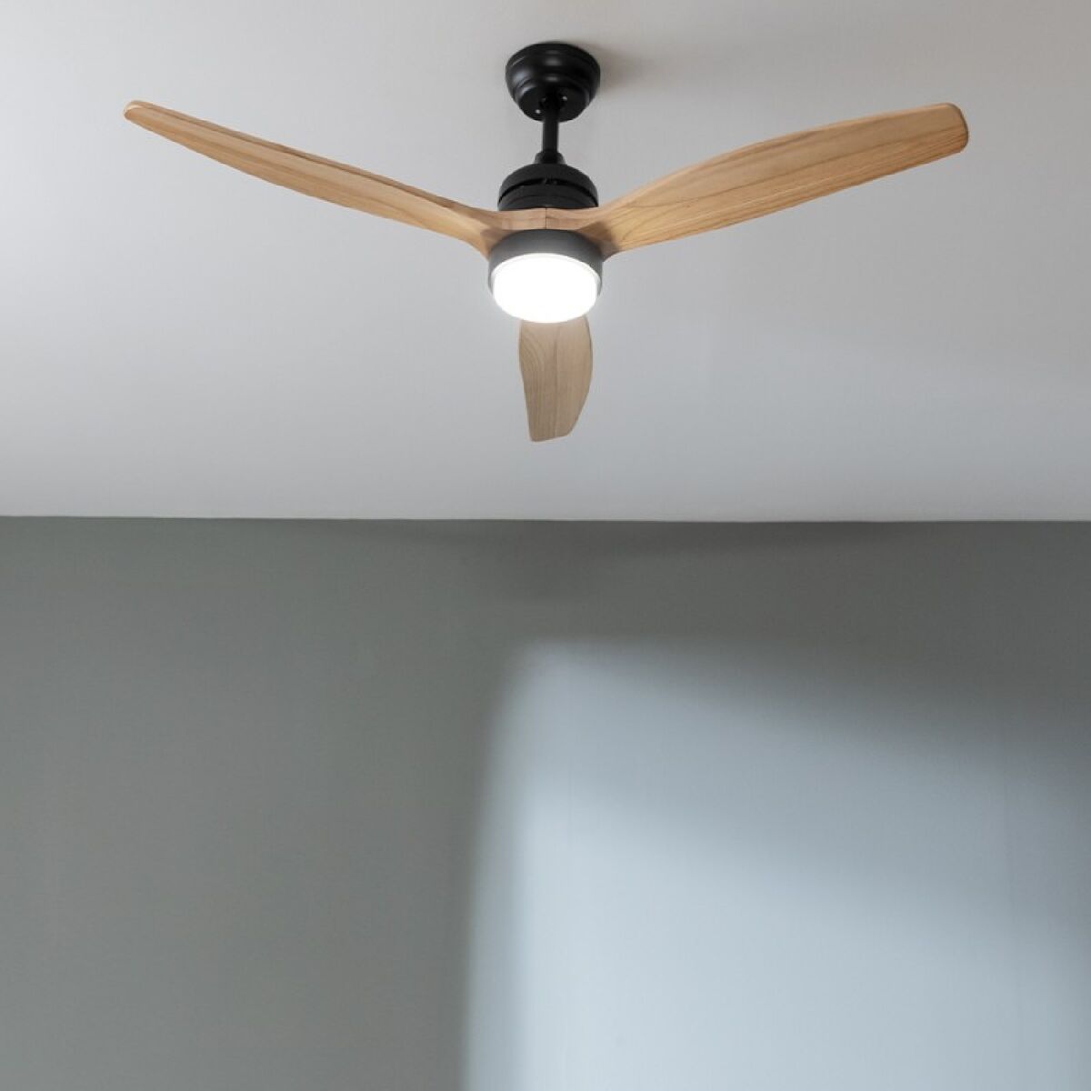 Ventilatore da Soffitto con Luce Cecotec EnergySilence Aero 5275 Nero 18 W 40 W Legno 3 V1709185_1