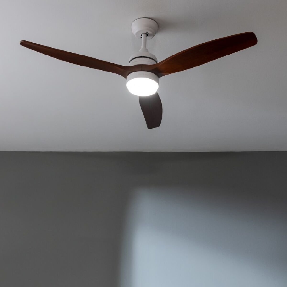 Ventilatore da Soffitto con Luce Cecotec EnergySilence Aero 5275 Bianco 18 W 40 W Legno 3 V1709186_1