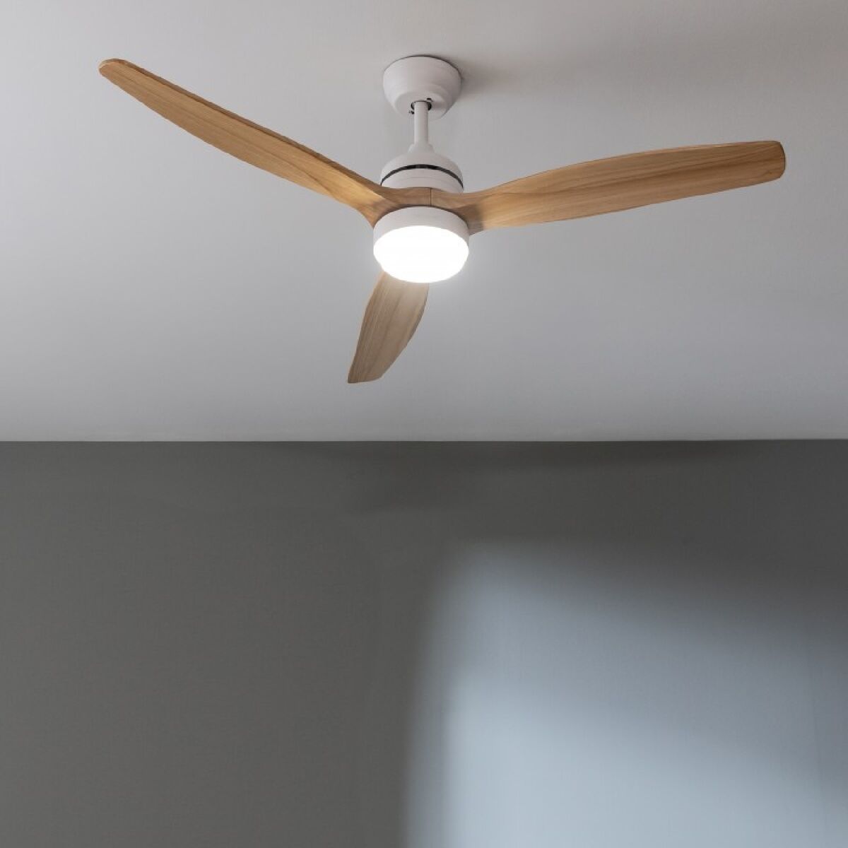 Ventilatore da Soffitto con Luce Cecotec EnergySilence Aero 5275 LightWood Bianco 18 W 40 W Legno 3 V1709187_1