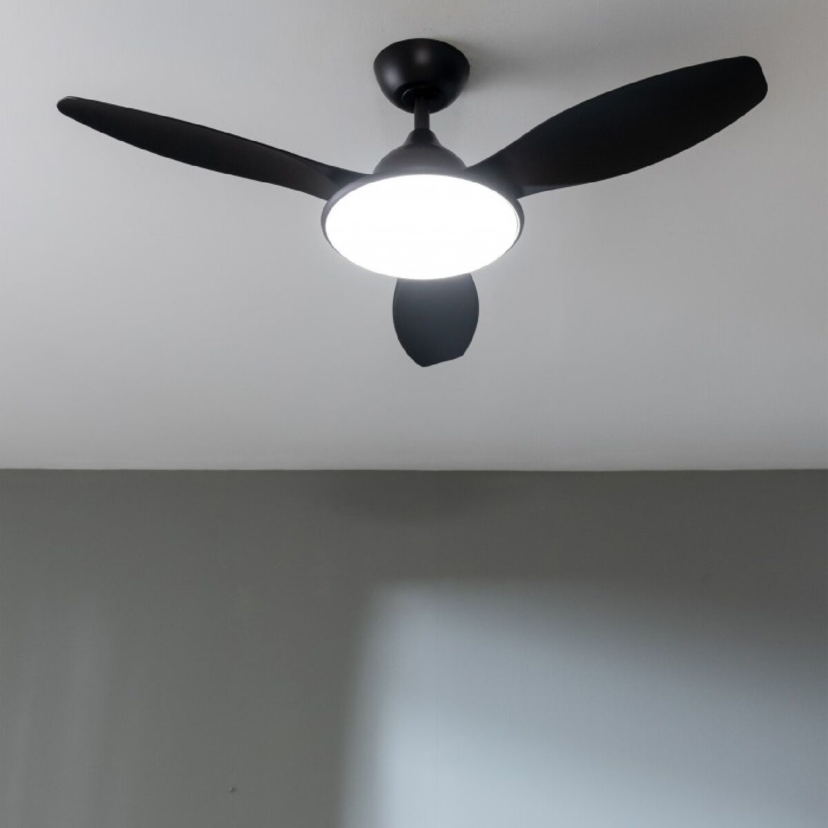 Ventilatore da Soffitto con Luce Cecotec EnergySilence 4800 Light 36 W Nero 3 V1709189_1